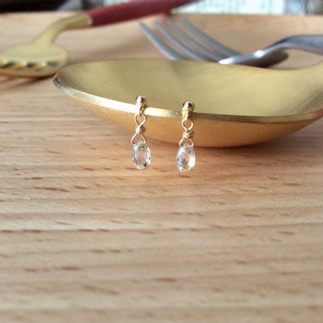 ブリオレットダイヤのネイキッドピアス