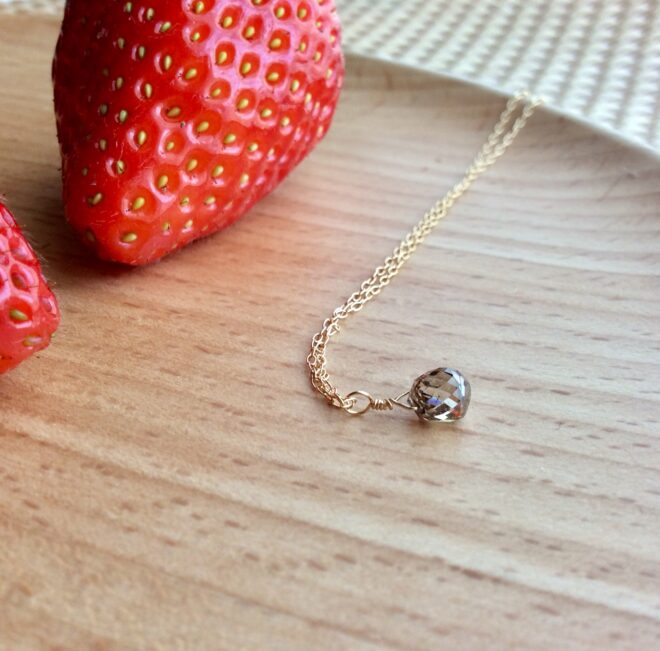 1.0ct大粒ブリオレットダイヤK18ネックレス