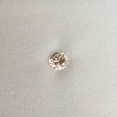 ダイヤの4Cにとらわれず個性的に輝くダイヤの魅力を知ってほしい