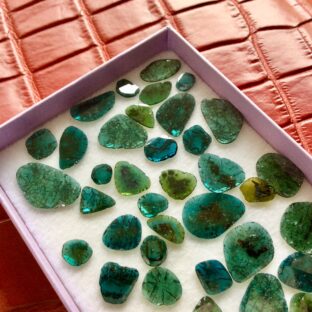 2024年夏のジュエリートレンドと人気デザイン紹介