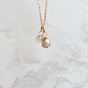 ブリオレットダイヤの2粒ネックレス K18  1.038ct & 0.406ct