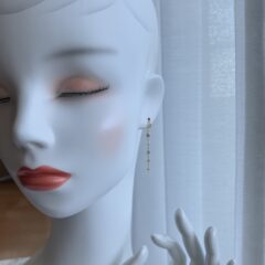 大人女子にはエレガントなぽってりゴールドジュエリーがおすすめ！〜似合うジュエリー選びのヒント