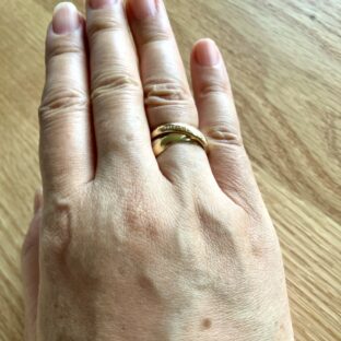 指の節や手のくすみをカバー！手と指を綺麗に見せる指輪選びの秘訣