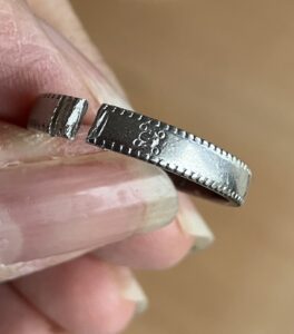 リフォーム前のお客様の平打ちの結婚指輪