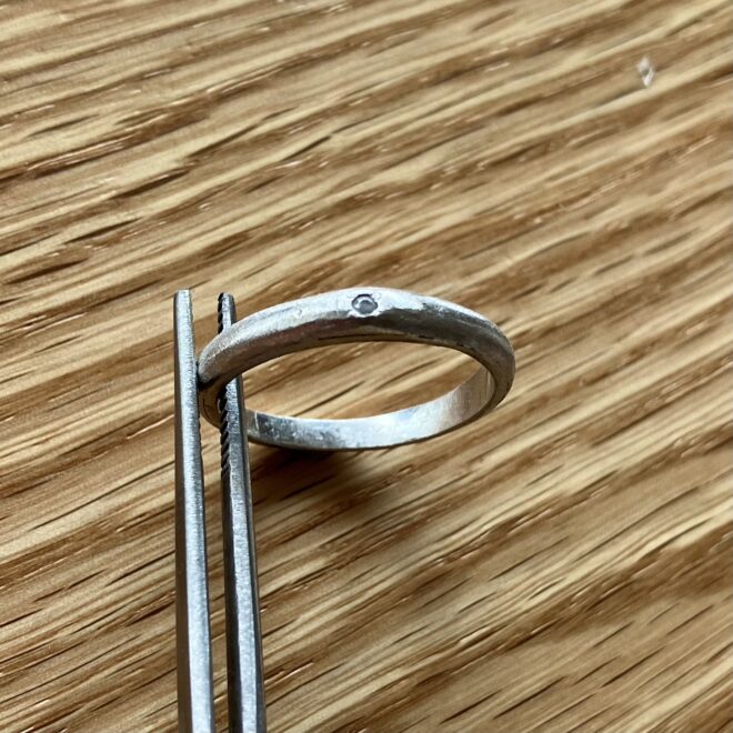 結婚指輪のリフォーム中のリング