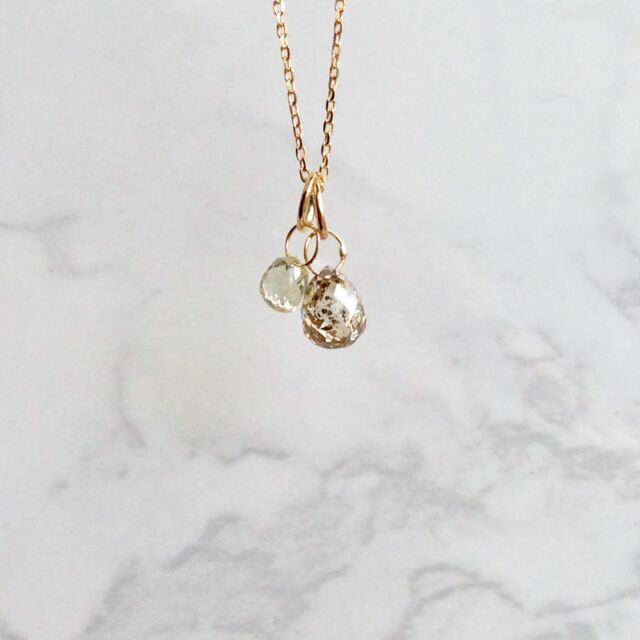 新素材新作 K18 ブリオレットダイヤの2粒ネックレス 1.038ct 0.406ct & ネックレス・ペンダント
